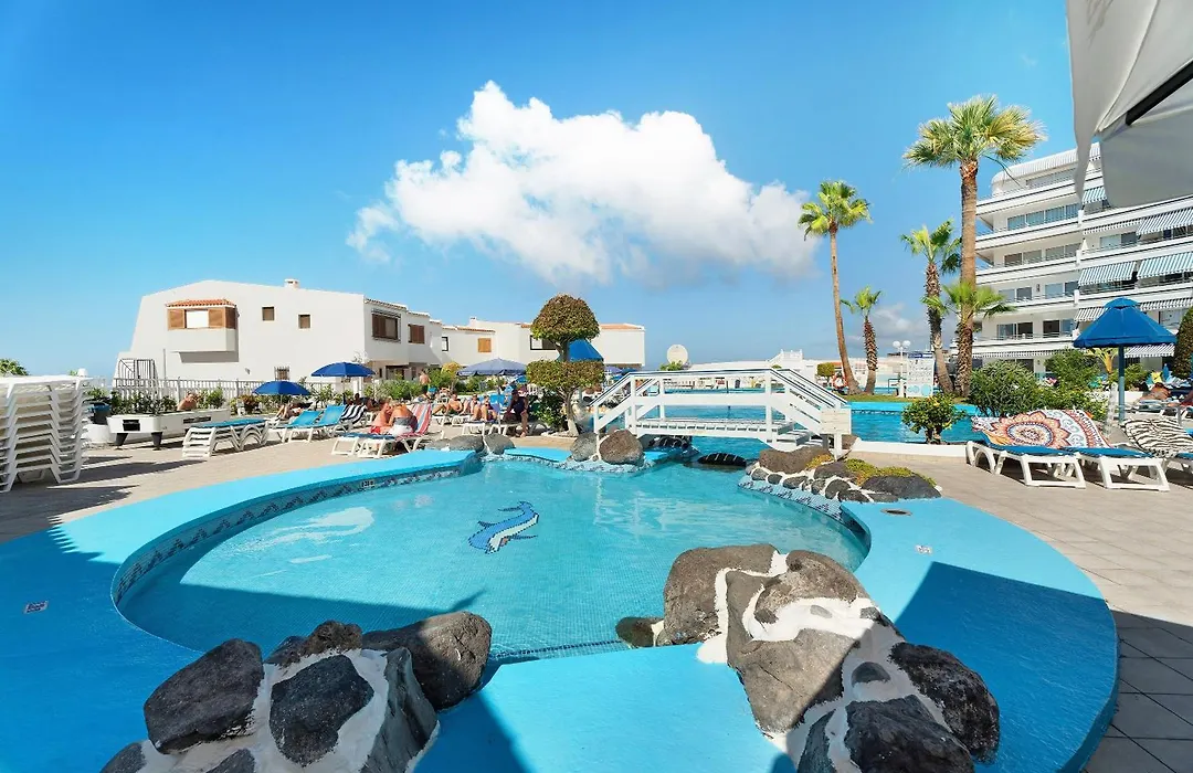 Club Atlantis With Views-1